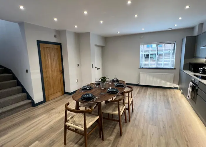 12 Barley View Luxury Home